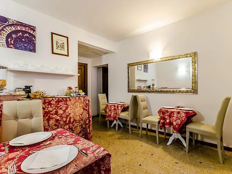 Residenza Rivo Alto Otel Venedik 3*,