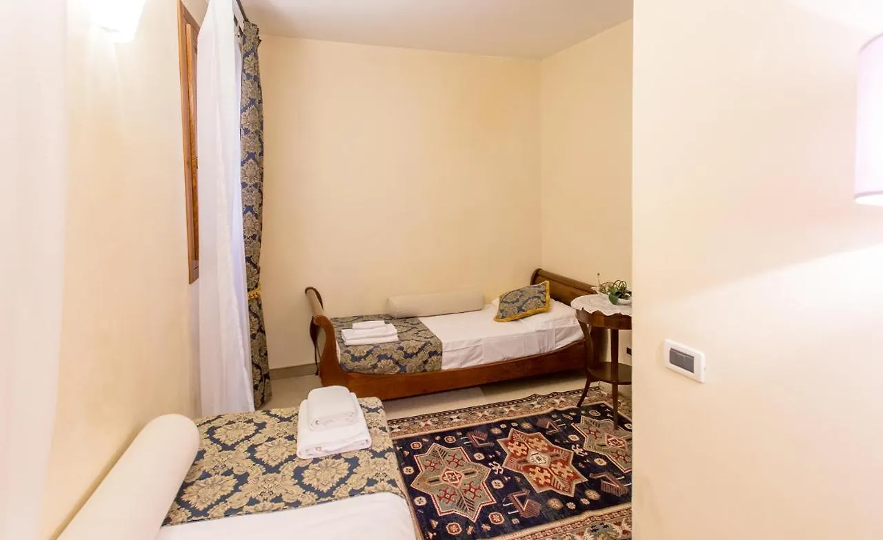 Residenza Rivo Alto Otel Venedik Konukevi