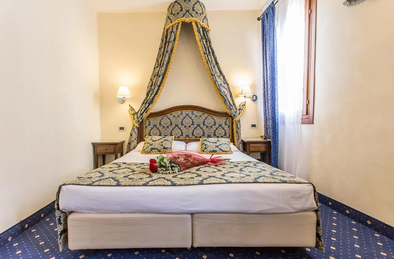 Residenza Rivo Alto Otel Venedik Konukevi