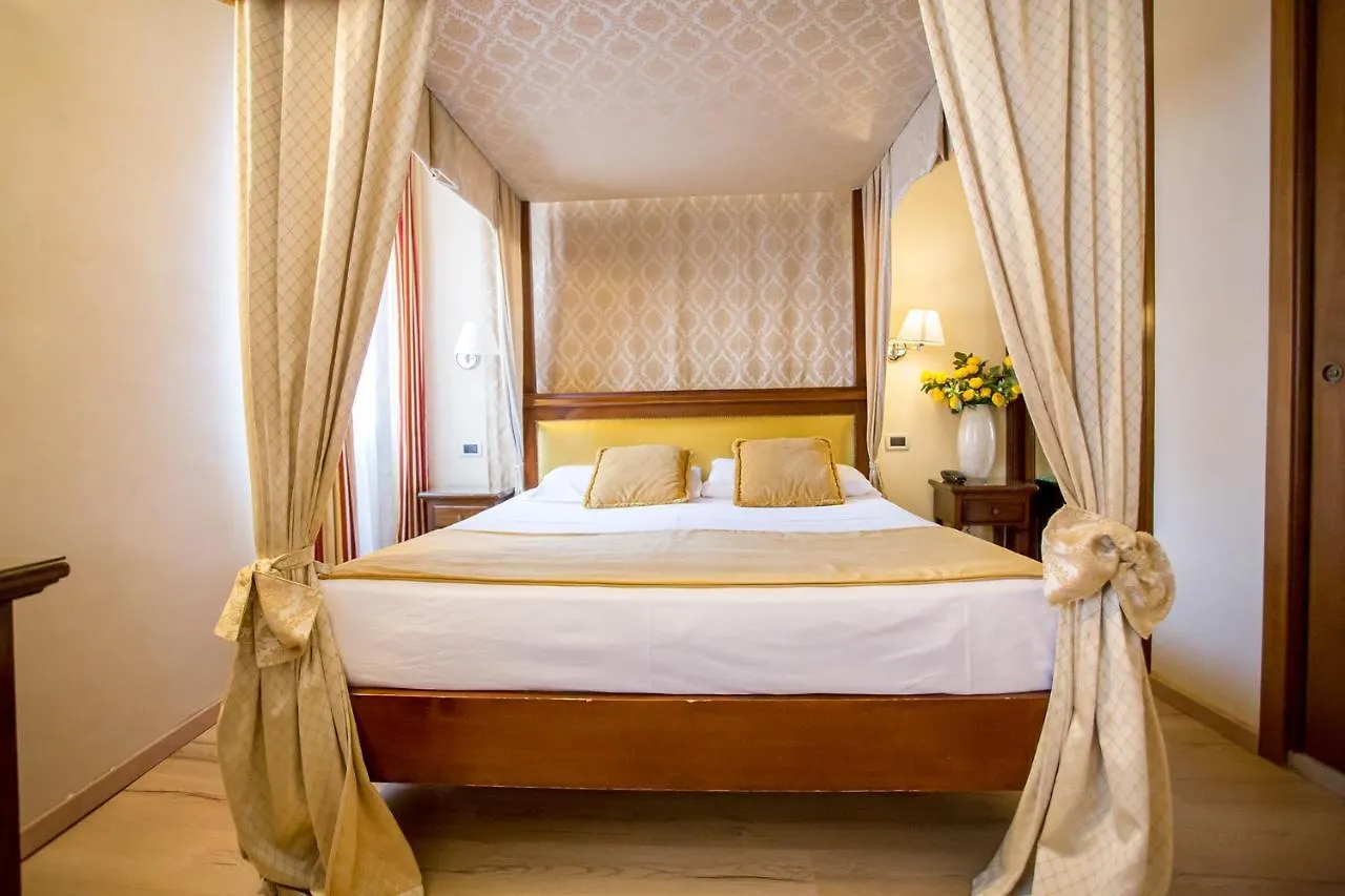 Residenza Rivo Alto Otel Venedik