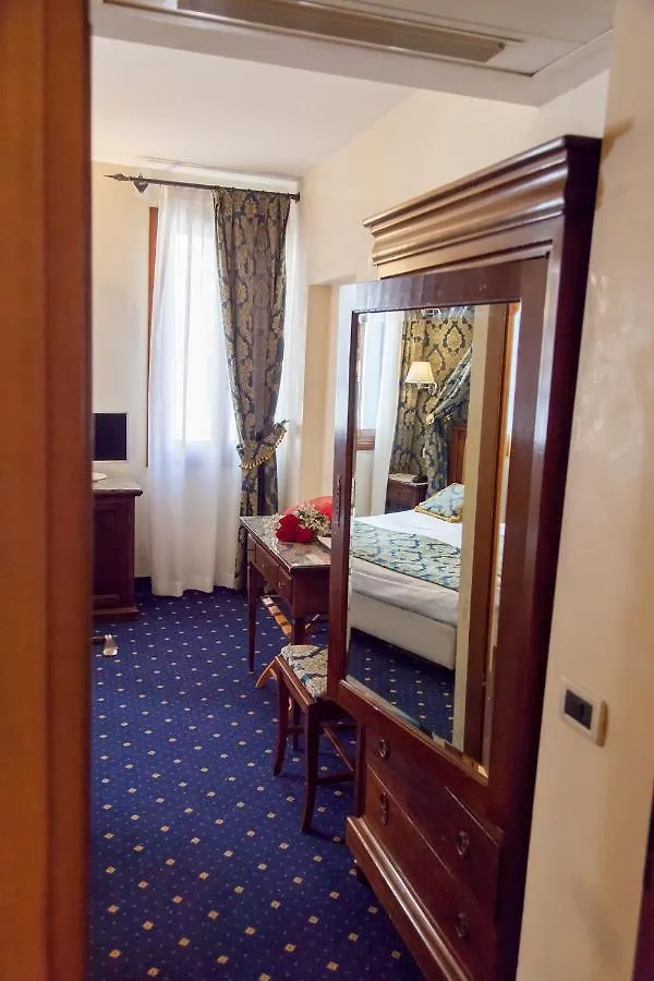 Konukevi Residenza Rivo Alto Otel Venedik