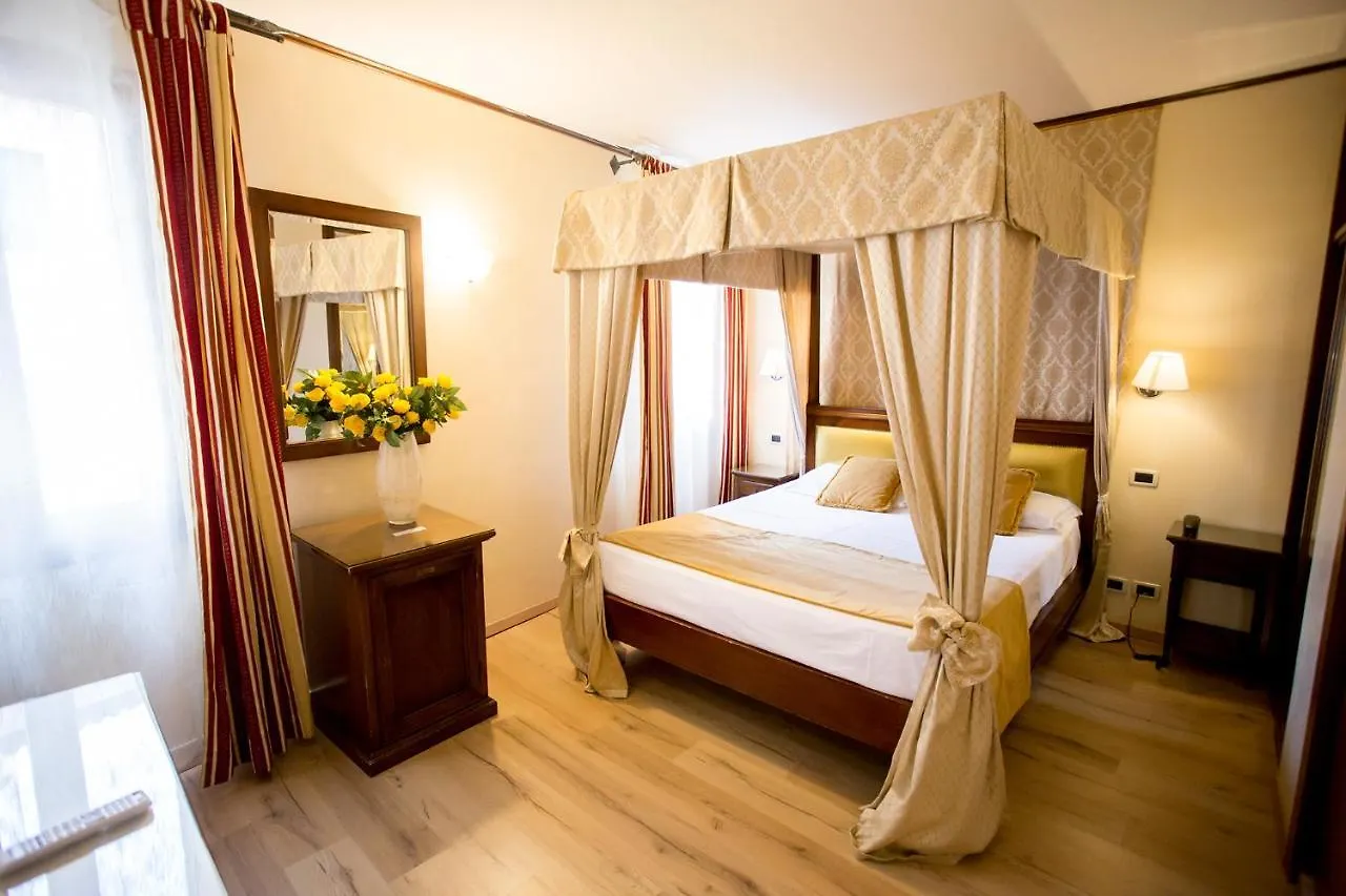 Residenza Rivo Alto Otel Venedik Konukevi